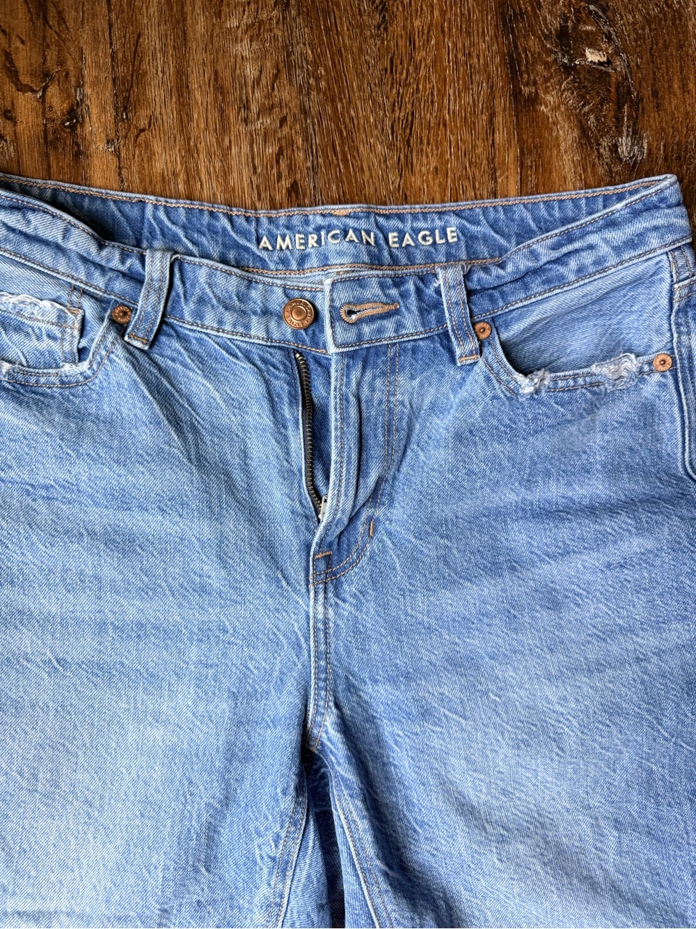EUC! American Eagle Light Blue Denim Jeans